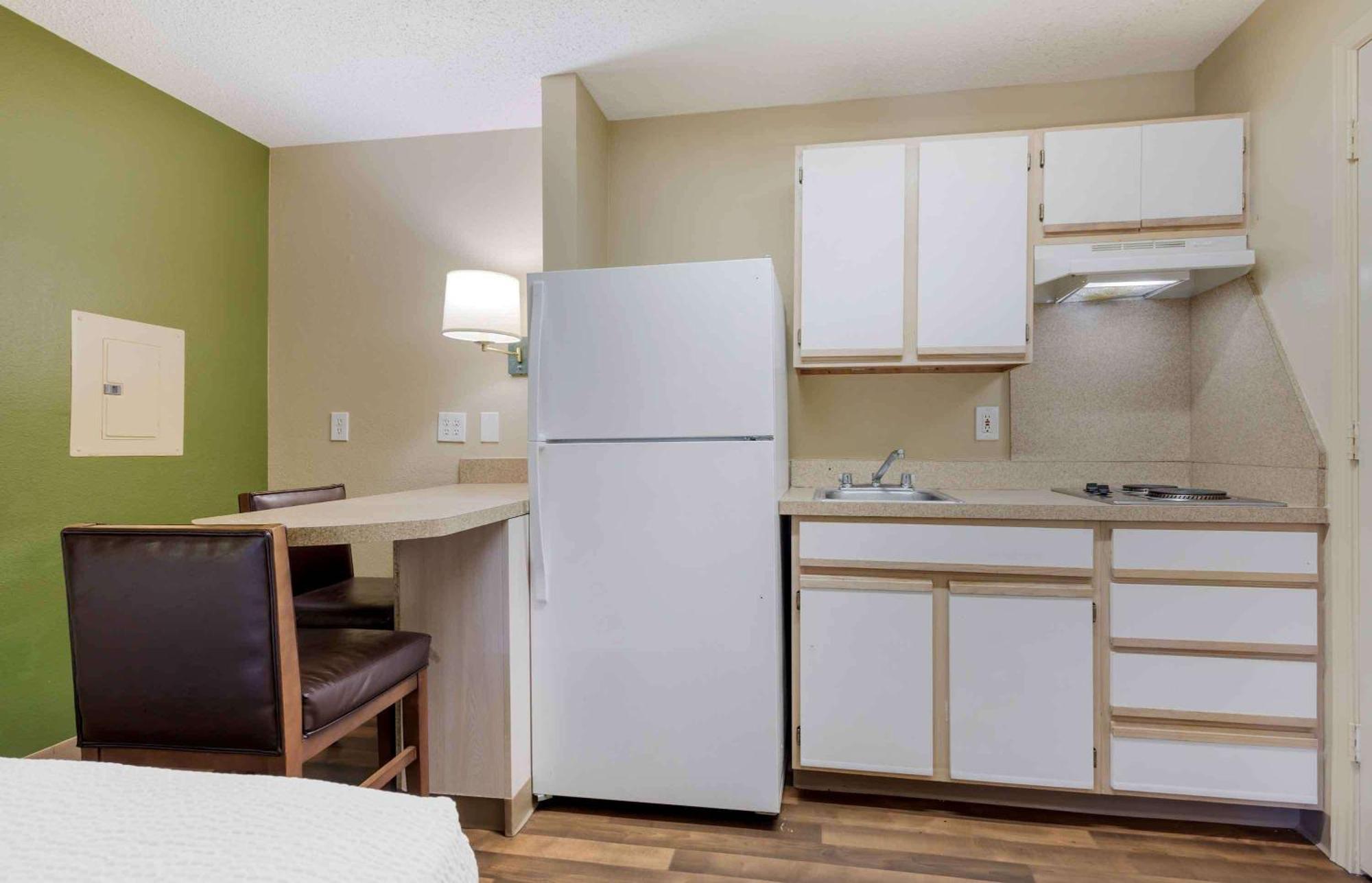 Extended Stay America Suites - Dallas - Las Colinas - Carnaby St Irving Dış mekan fotoğraf